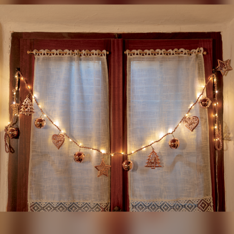 CATENA RAME CON DECORAZIONI IN METALLO 36 MICROLED LOTTI 49956