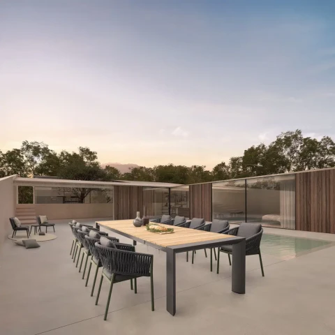 FLORENCIA SEDIA CON BRACCIOLI E CUSCINI WG23 VERDE BIZZOTTO