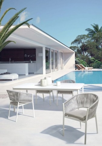 FLORENCIA SEDIA CON BRACCIOLI E CUSCINI WG20 BIANCO BIZZOTTO